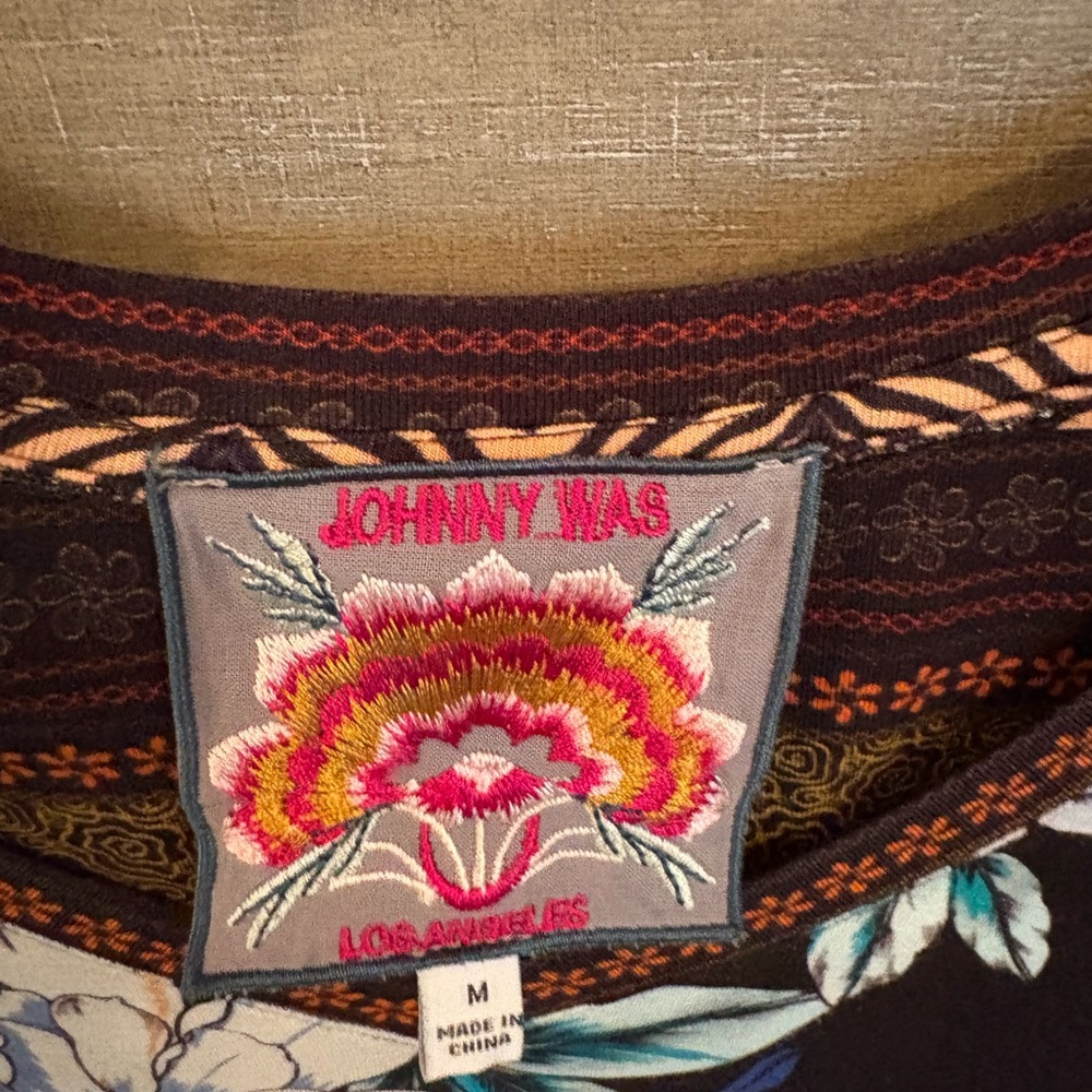 Johnny Was Floral Long Sleeve Top - Picture 2 of 3